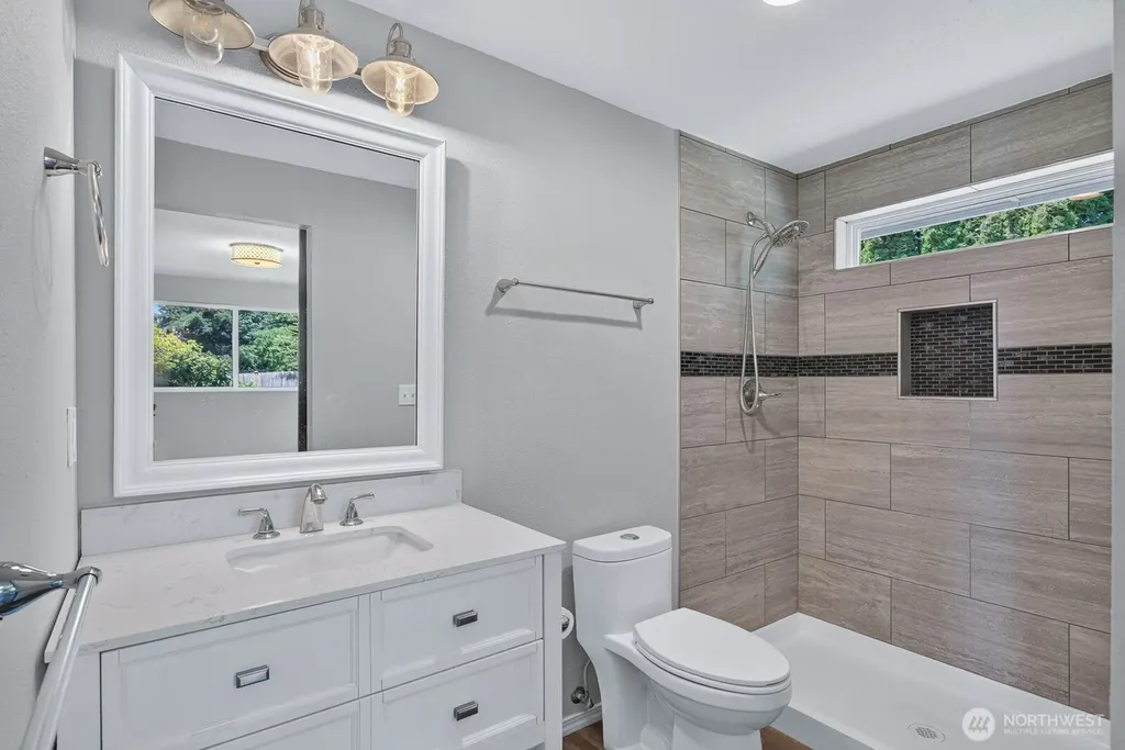 1524 Country Club Drive Camano Island WA 98282
