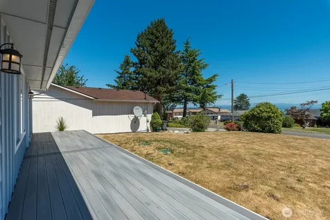 1524 Country Club Drive Camano Island WA 98282