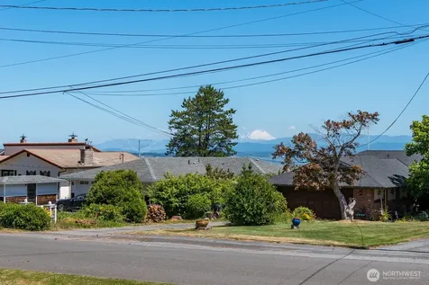 1524 Country Club Drive Camano Island WA 98282