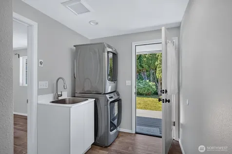 1524 Country Club Drive Camano Island WA 98282