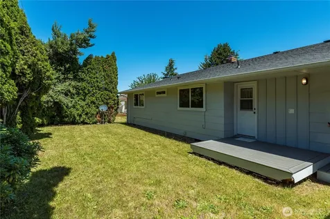 1524 Country Club Drive Camano Island WA 98282