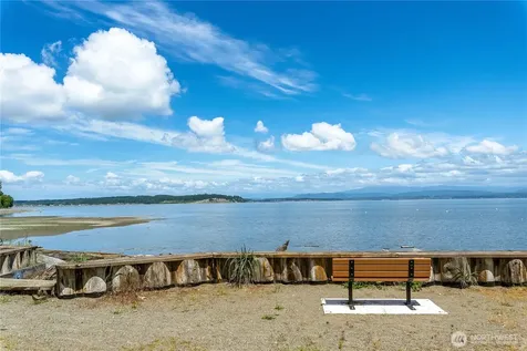 1524 Country Club Drive Camano Island WA 98282