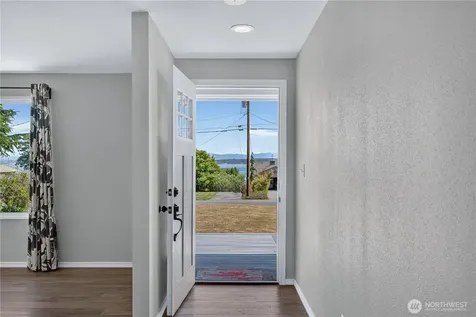 1524 Country Club Drive Camano Island WA 98282