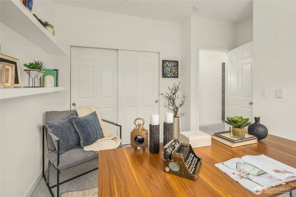 524 12th Avenue E Seattle WA 98102