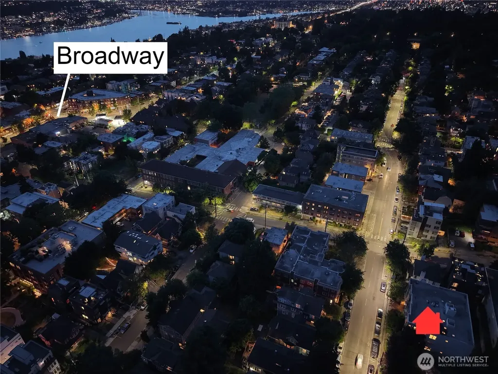 524 12th Avenue E Seattle WA 98102