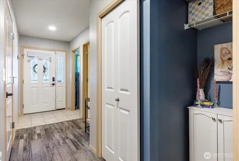 160 NE Melrose Drive Oak Harbor WA 98277