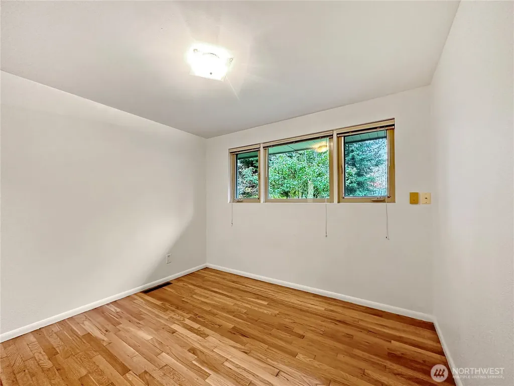 7920 NE 26th Street Medina WA 98039