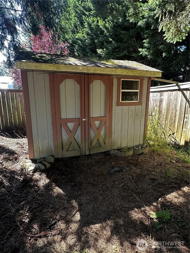 8609 146th St Ct E Puyallup WA 98375