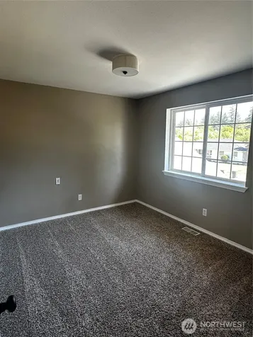 8609 146th St Ct E Puyallup WA 98375