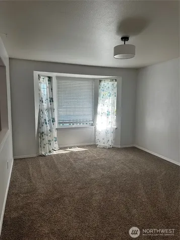 8609 146th St Ct E Puyallup WA 98375