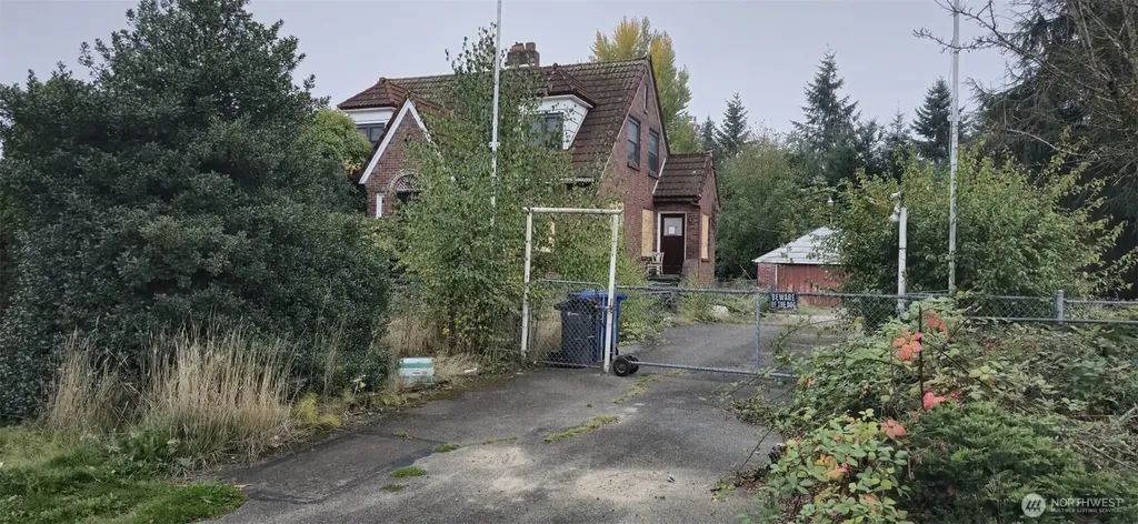 2857 S 152nd Street Seatac WA 98188