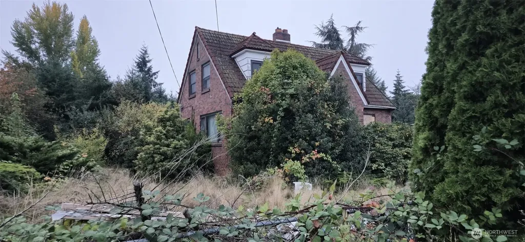 2857 S 152nd Street Seatac WA 98188