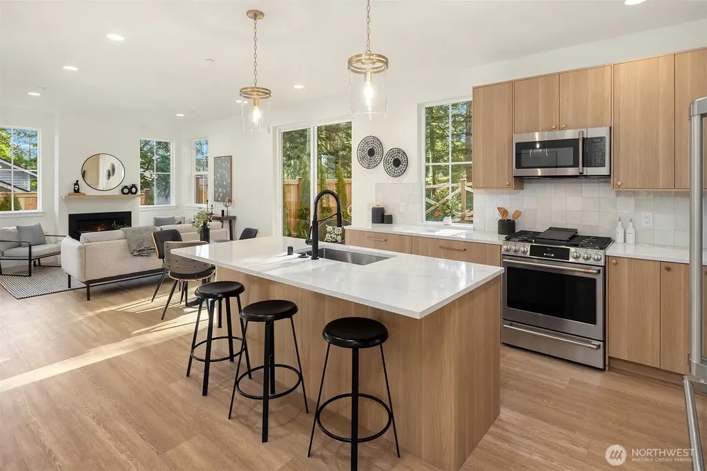 11810 NE 103rd Place Kirkland WA 98033