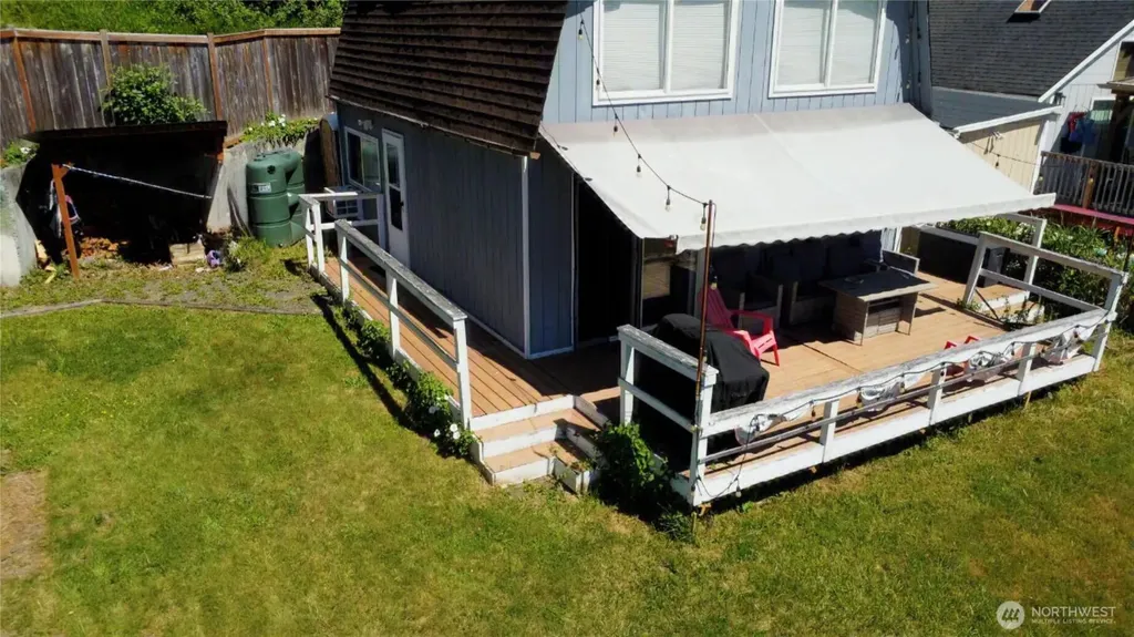 38819 Orville Road E Eatonville WA 98328