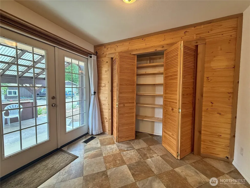 301 Temple Avenue Morton WA 98356