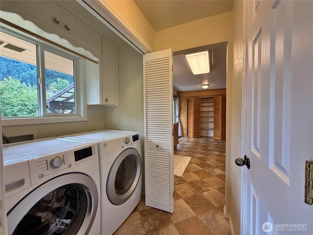 301 Temple Avenue Morton WA 98356