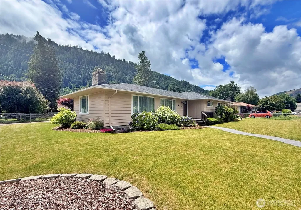 301 Temple Avenue Morton WA 98356
