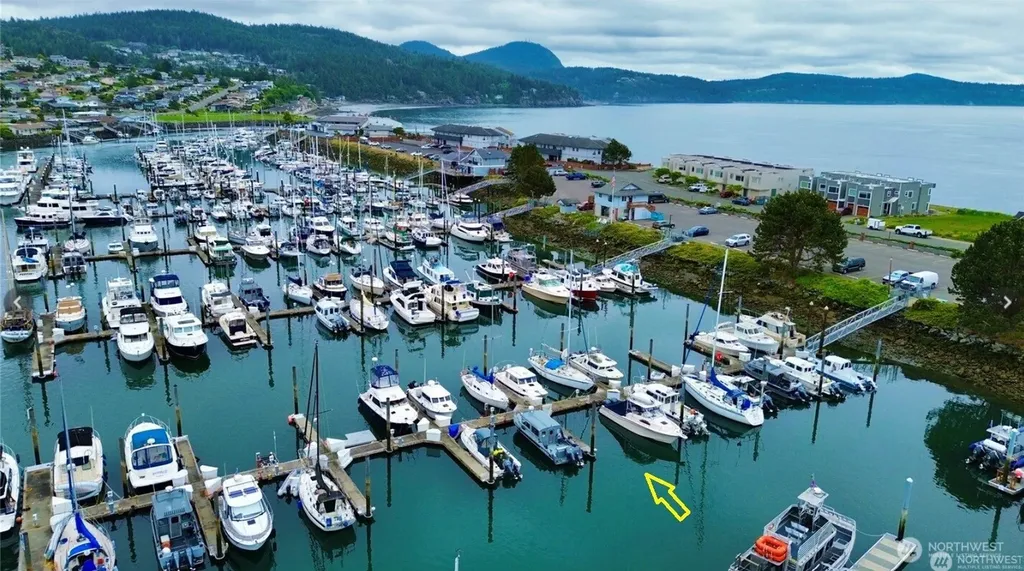 2304 Skyline Way Anacortes WA 98221