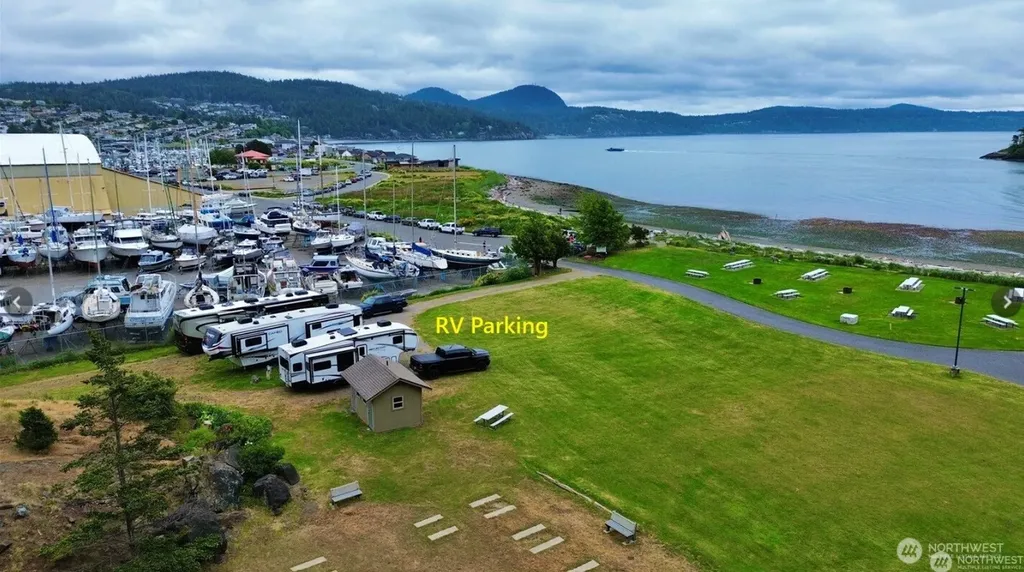 2304 Skyline Way Anacortes WA 98221