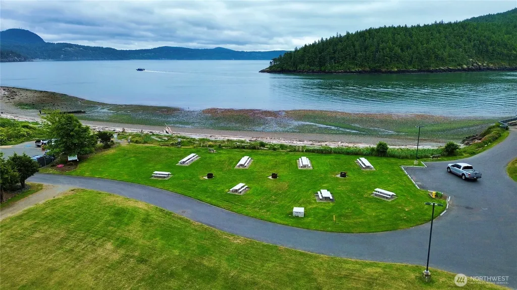 2304 Skyline Way Anacortes WA 98221