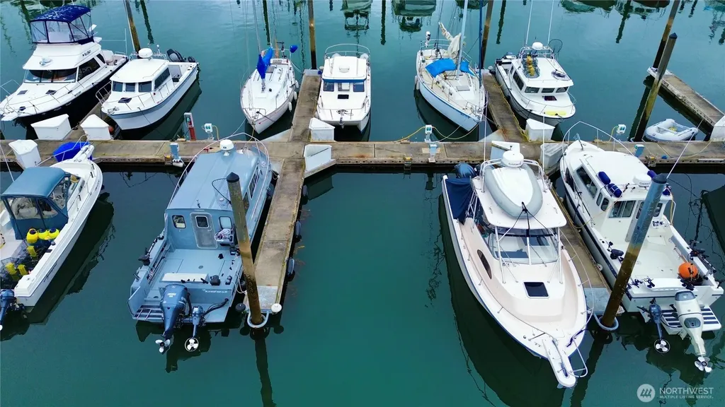 2304 Skyline Way Anacortes WA 98221
