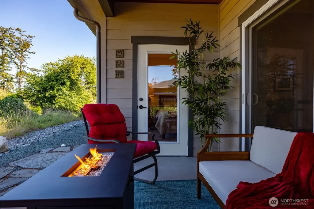 205 NE 3rd Street Coupeville WA 98239