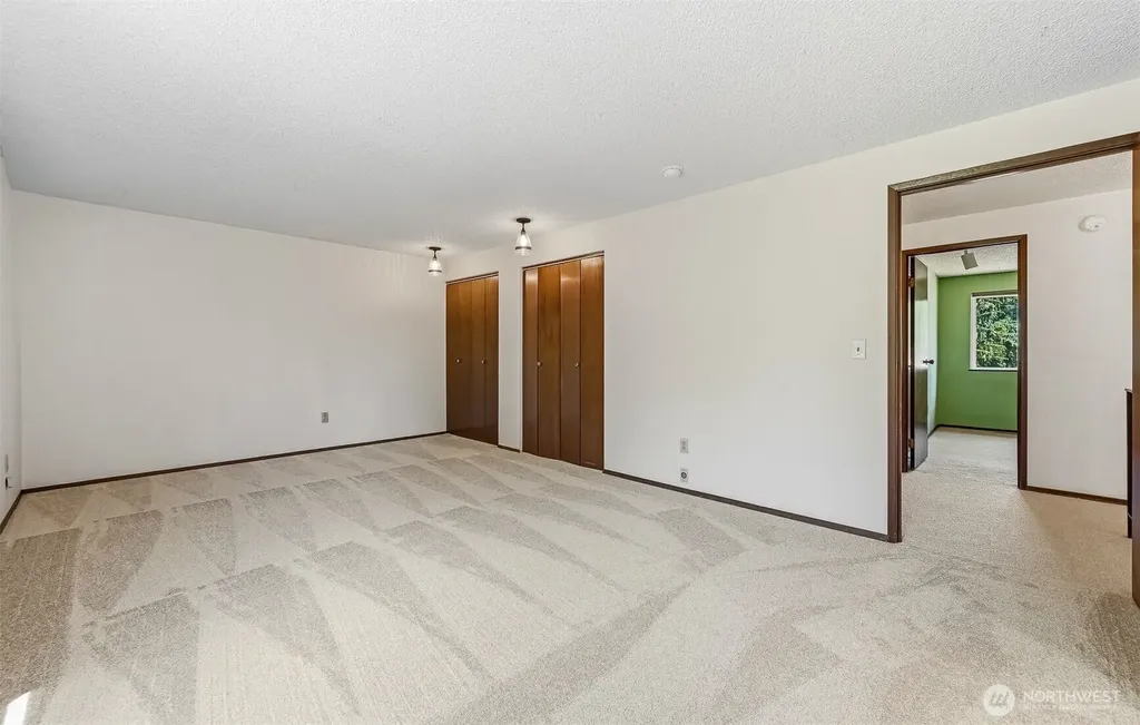 32105 2nd Avenue SW Federal Way WA 98023