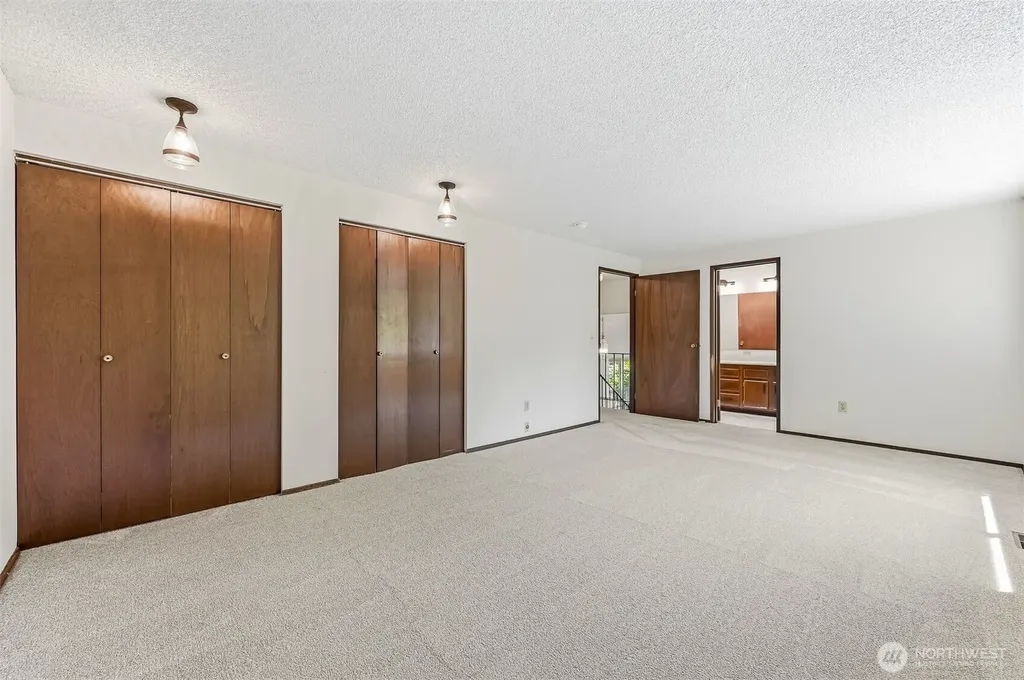 32105 2nd Avenue SW Federal Way WA 98023