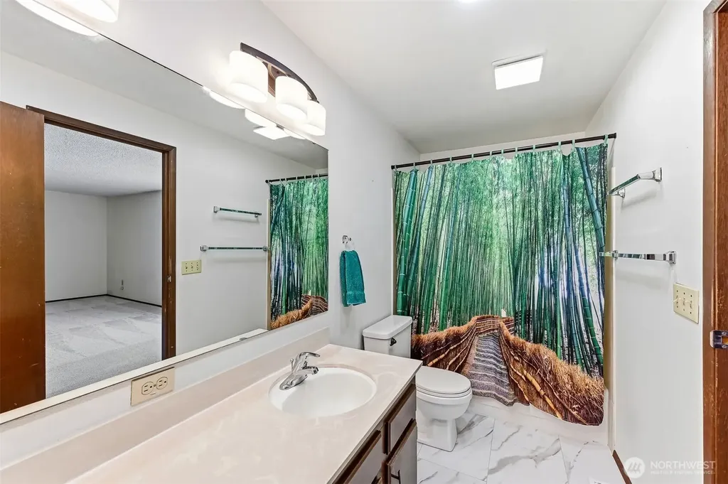 32105 2nd Avenue SW Federal Way WA 98023