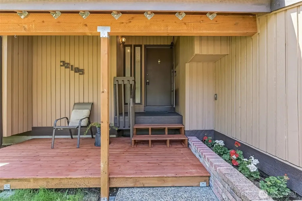 32105 2nd Avenue SW Federal Way WA 98023