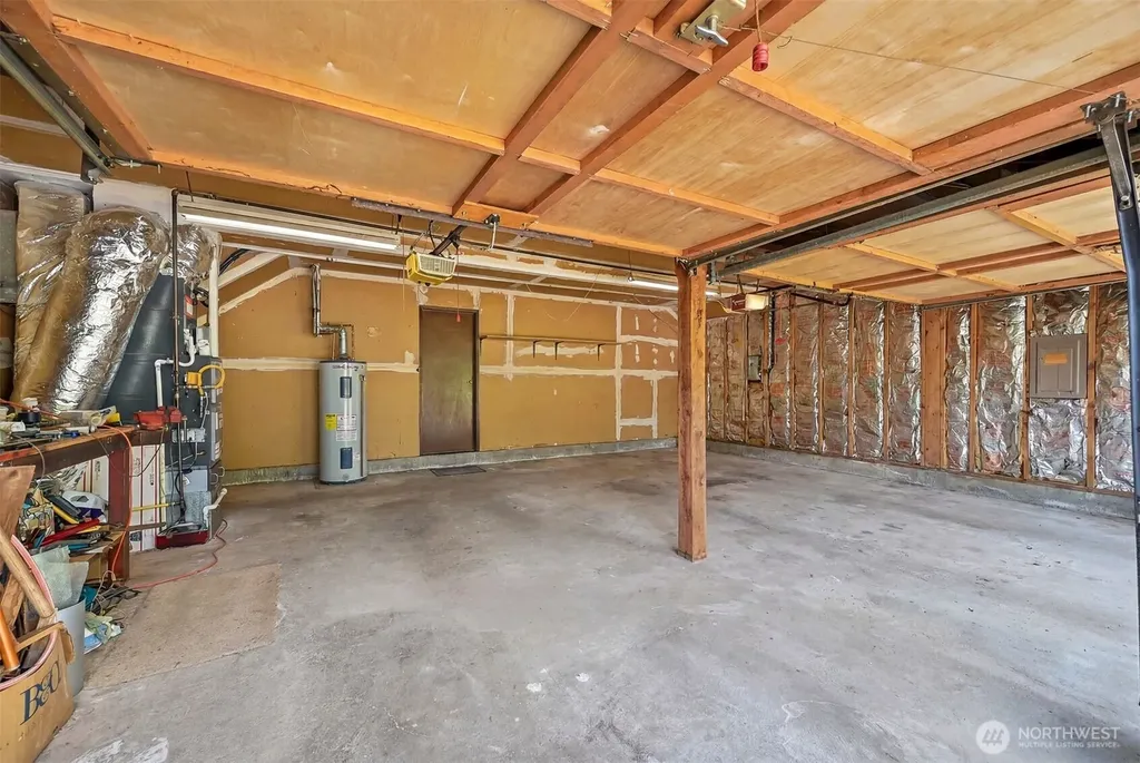 32105 2nd Avenue SW Federal Way WA 98023