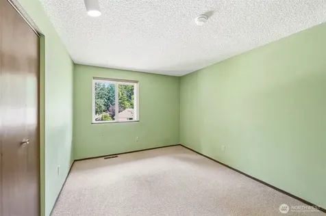 32105 2nd Avenue SW Federal Way WA 98023