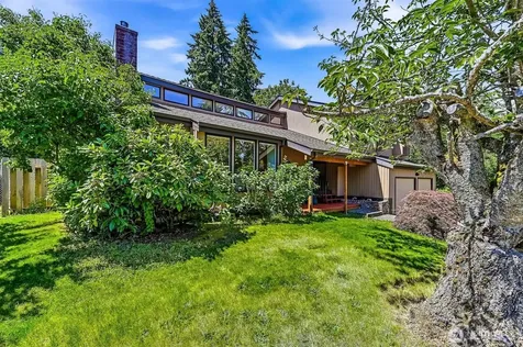 32105 2nd Avenue SW Federal Way WA 98023