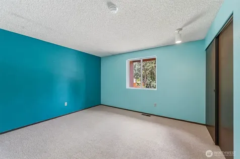 32105 2nd Avenue SW Federal Way WA 98023