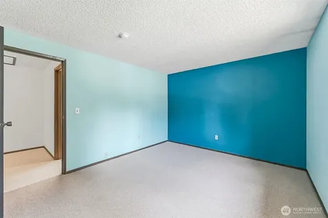 32105 2nd Avenue SW Federal Way WA 98023