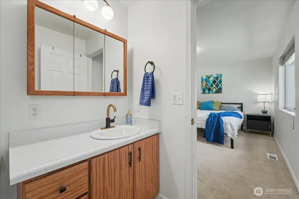 215 San Remo Lane Chelan WA 98816