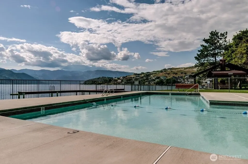 215 San Remo Lane Chelan WA 98816
