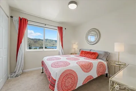 215 San Remo Lane Chelan WA 98816