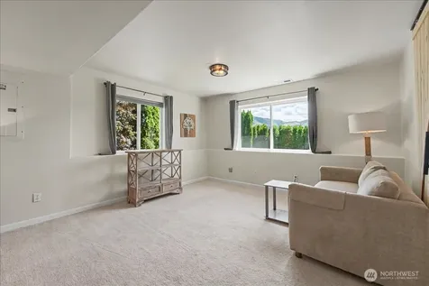 215 San Remo Lane Chelan WA 98816