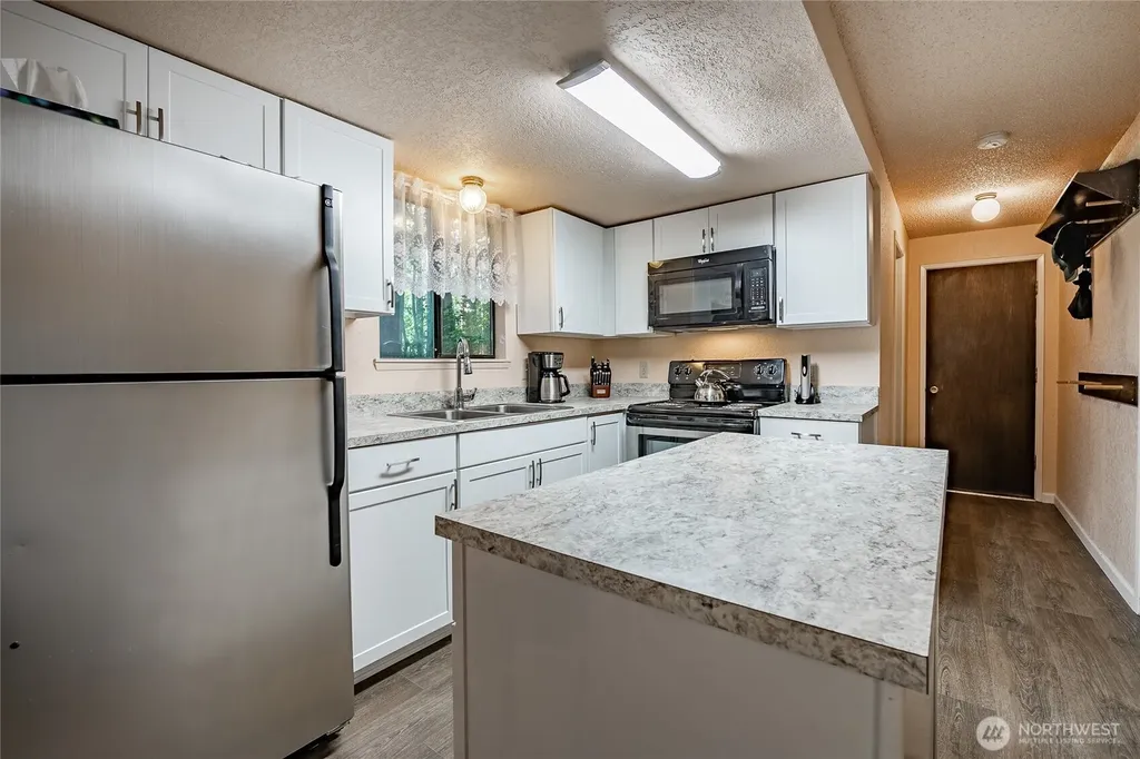 7018 Olympus Way Glacier WA 98244