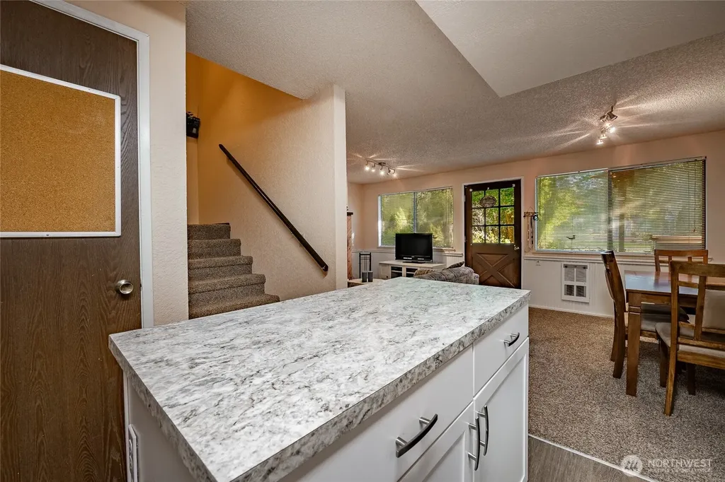 7018 Olympus Way Glacier WA 98244