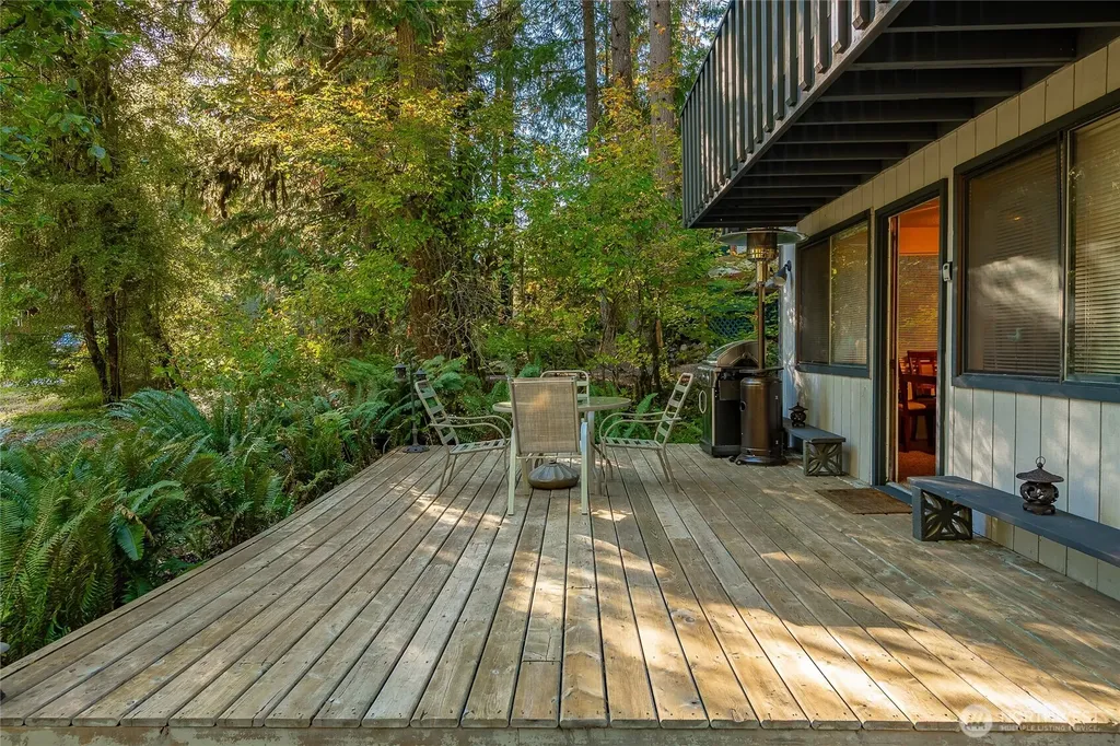 7018 Olympus Way Glacier WA 98244