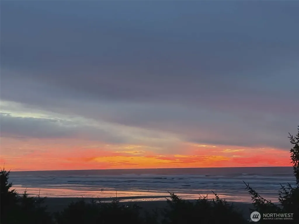 17 Sunset Street Moclips WA 98562