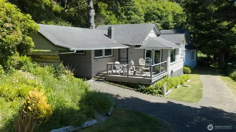 17 Sunset Street Moclips WA 98562