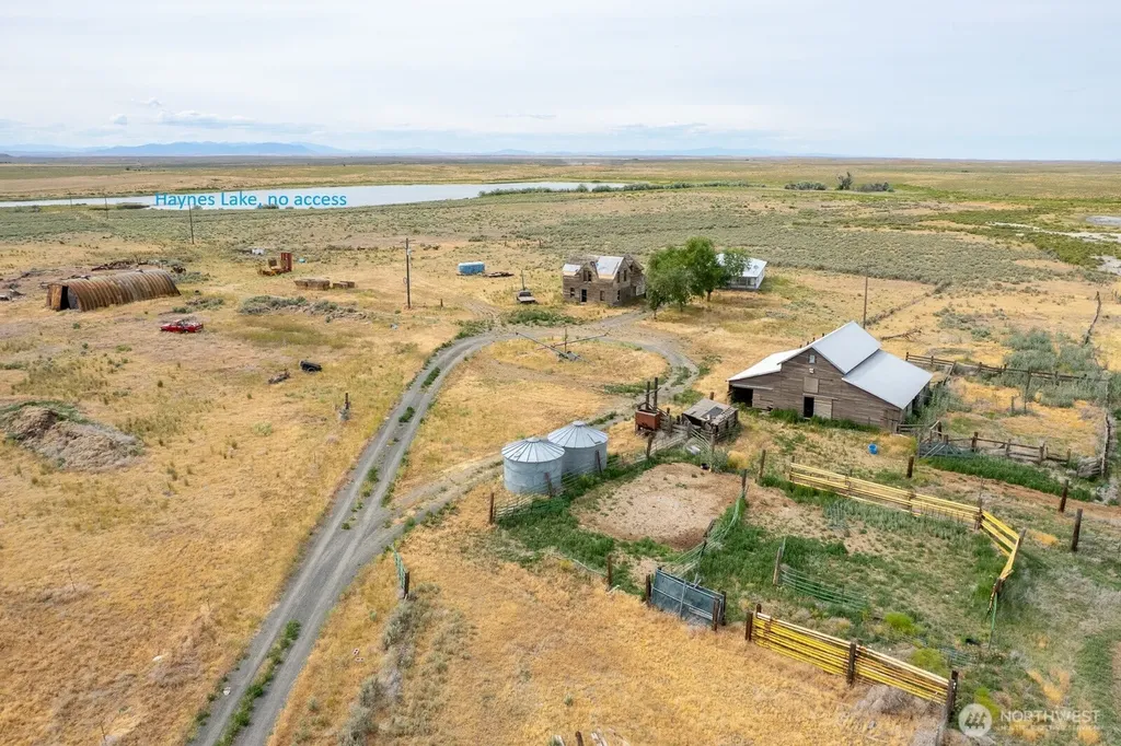 653 Road O NE Coulee City WA 99115