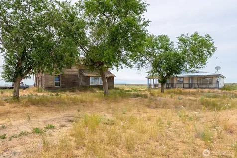 653 Road O NE Coulee City WA 99115