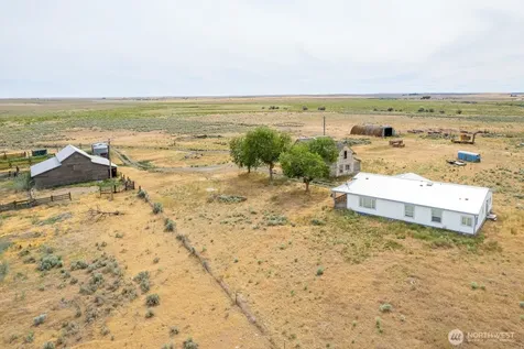 653 Road O NE Coulee City WA 99115