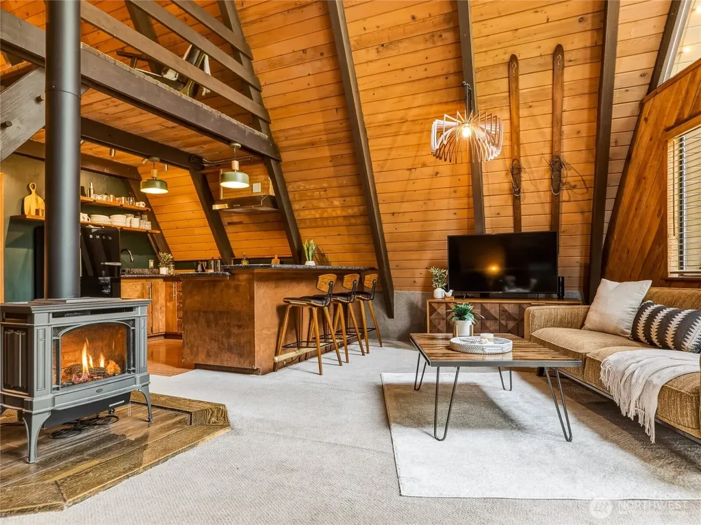 76135 NE 122nd Street Skykomish WA 98288