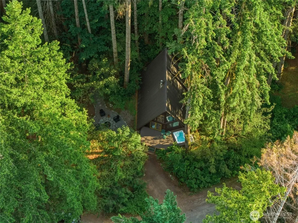 76135 NE 122nd Street Skykomish WA 98288