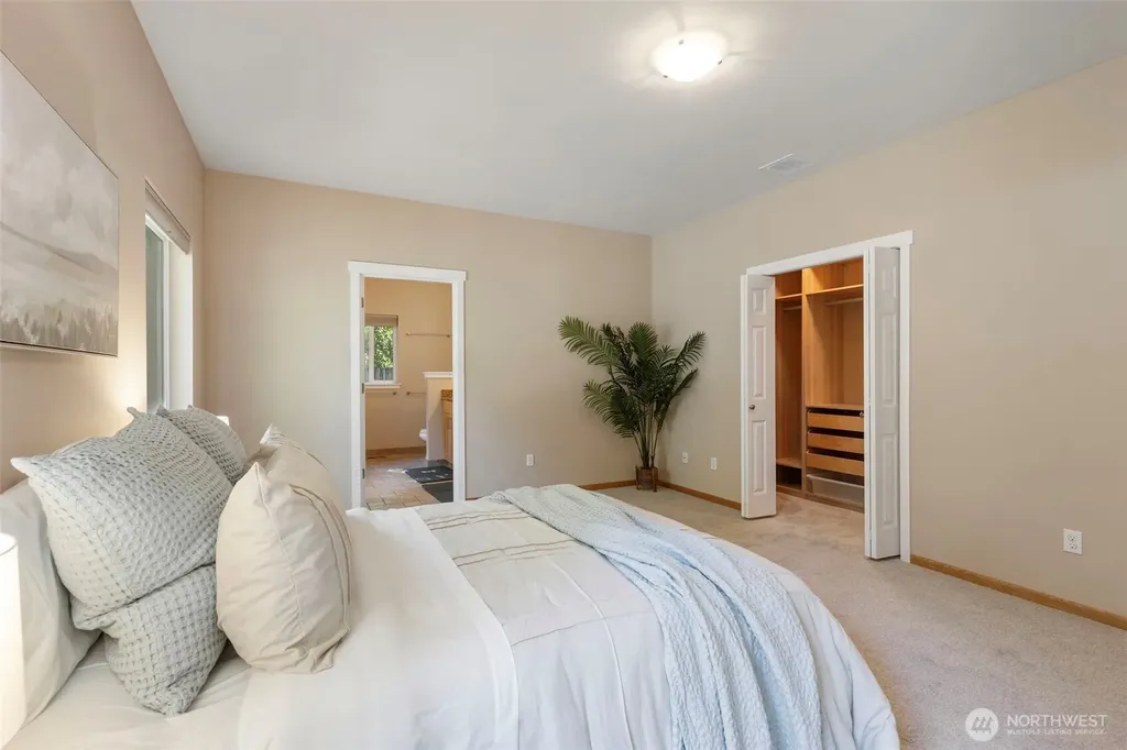 2007 NE Dingley Road Bainbridge Island WA 98110